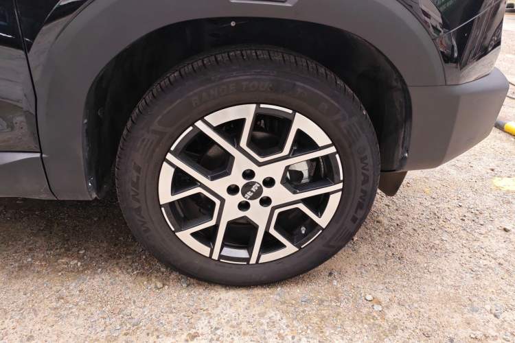 Used BAIC Off-Road BJ30 2026 Model Traveler 1.5T DCT Two-Wheel Drive Advanced Version Right Front Wheel Hub