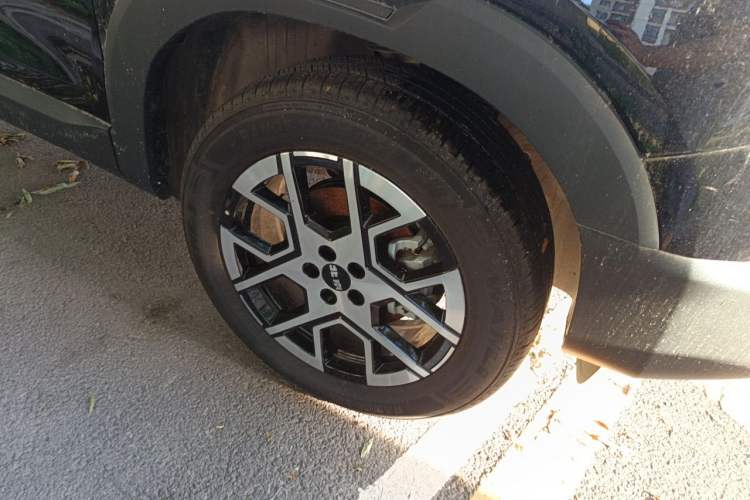 Used BAIC Off-Road BJ30 2026 Model Traveler 1.5T DCT Two-Wheel Drive Advanced Version Right Front Wheel Hub