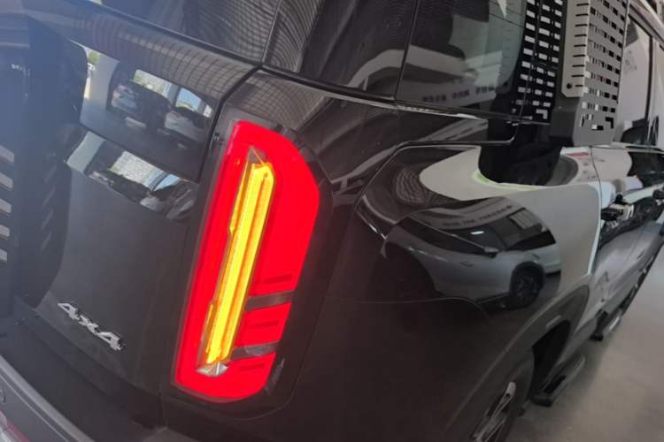 Used BAIC Off-Road BJ30 2026 Model Traveler 1.5T DCT Two-Wheel Drive Advanced Version Right Rear Taillight