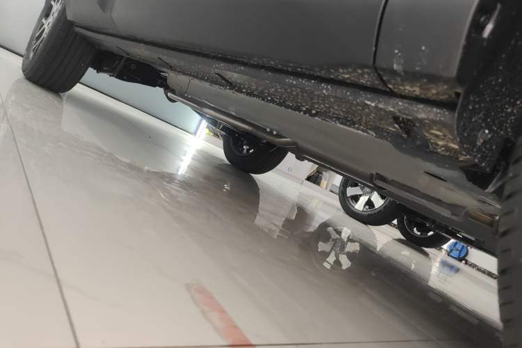 Used BAIC Off-Road BJ30 2026 Model Traveler 1.5T DCT Two-Wheel Drive Advanced Version Right Side Sill