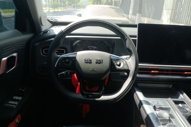Used BAIC Off-Road BJ30 2026 Model Traveler 1.5T DCT Two-Wheel Drive Advanced Version Steering Wheel