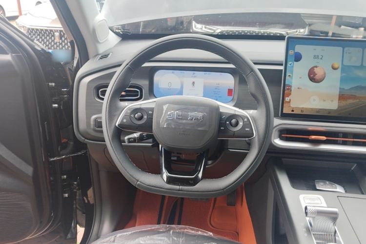 Used BAIC Off-Road BJ30 2026 Model Traveler 1.5T DCT Two-Wheel Drive Advanced Version Steering Wheel