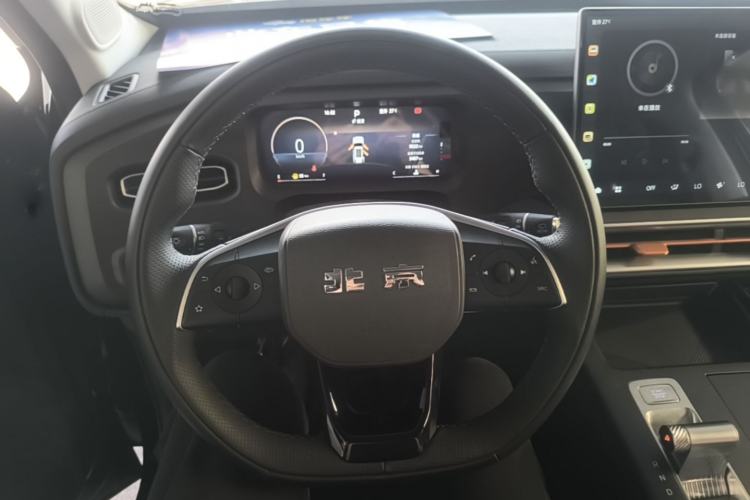 Used BAIC Off-Road BJ30 2026 Model Traveler 1.5T DCT Two-Wheel Drive Standard Version Steering Wheel