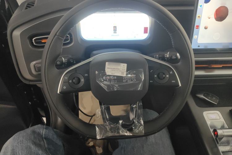 Used BAIC Off-Road BJ30 2026 Model Traveler 1.5T DCT Two-Wheel Drive Advanced Version Steering Wheel