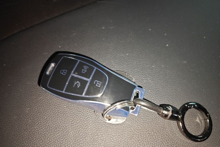 Used BAIC Off-Road BJ30 2026 Model Traveler 1.5T DCT Two-Wheel Drive Advanced Version Vehicle Key