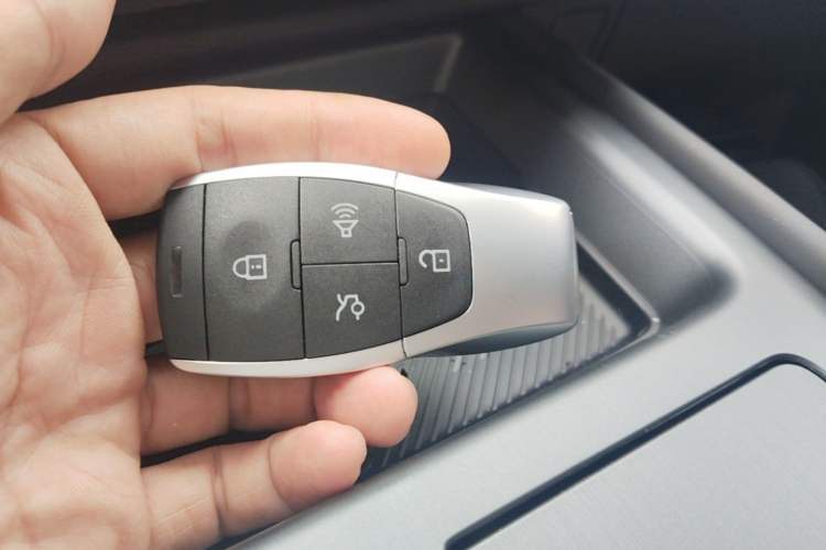 Used BAIC Off-Road BJ30 2026 Model Traveler 1.5T DCT Two-Wheel Drive Advanced Version Vehicle Key