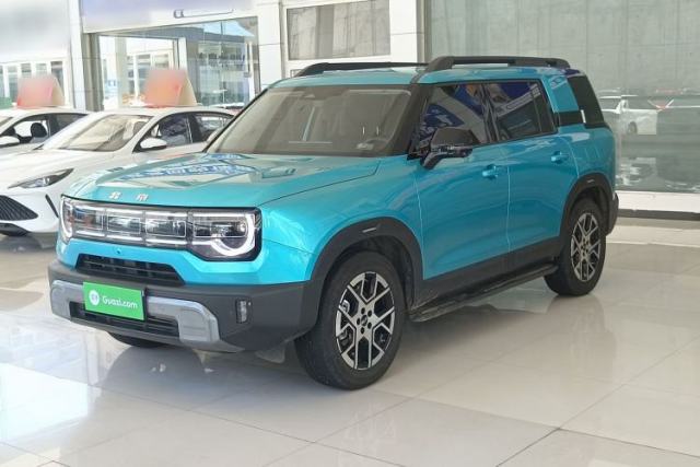 Ojetý BAIC Off-Road BJ30 2026 Model Traveler 1.5T Hybrid Advanced Version
