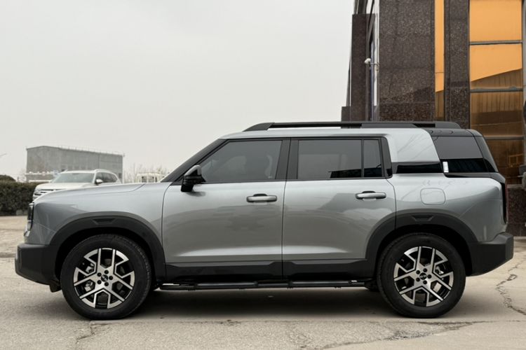 Used BAIC Off-Road BJ30 2026 Model Traveler 1.5T Hybrid Standard Version Exterior 6