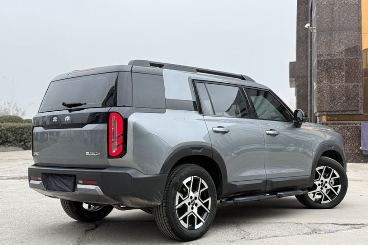 Used BAIC Off-Road BJ30 2026 Model Traveler 1.5T Hybrid Standard Version Exterior 9