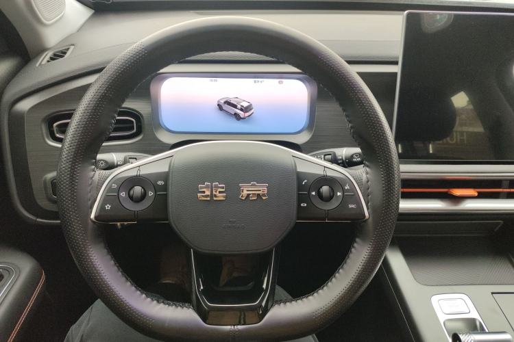 Used BAIC Off-Road BJ30 2026 Model Traveler 1.5T Hybrid Standard Version Interior 7