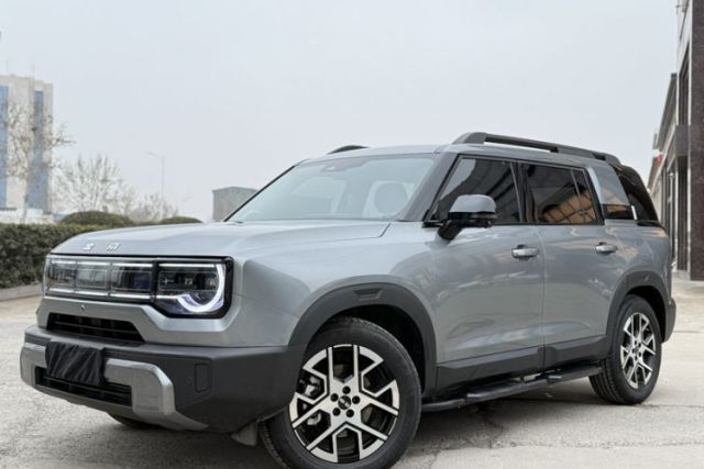 Used BAIC Off-Road BJ30 2026 Model Traveler 1.5T Hybrid Standard Version