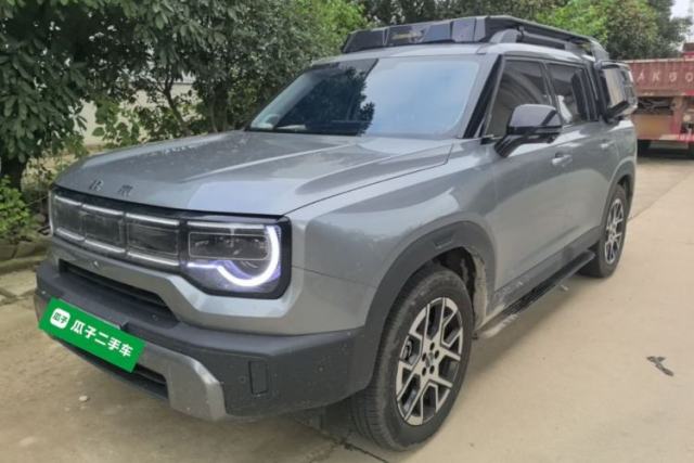 BAIC Off-Road BJ30 2026 Model Traveler 1.5T DCT Two-Wheel Drive Advanced Version usata