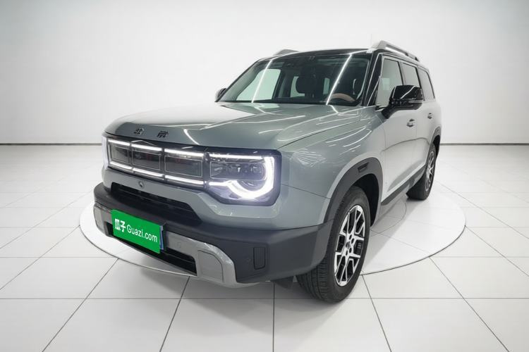 BAIC Off-Road BJ30 2026 Model Traveler 1.5T DCT Two-Wheel Drive Advanced Version d’occasion Guazi used car, China used car export, Used car for sale, Used  cars, Cheapest cars for sale