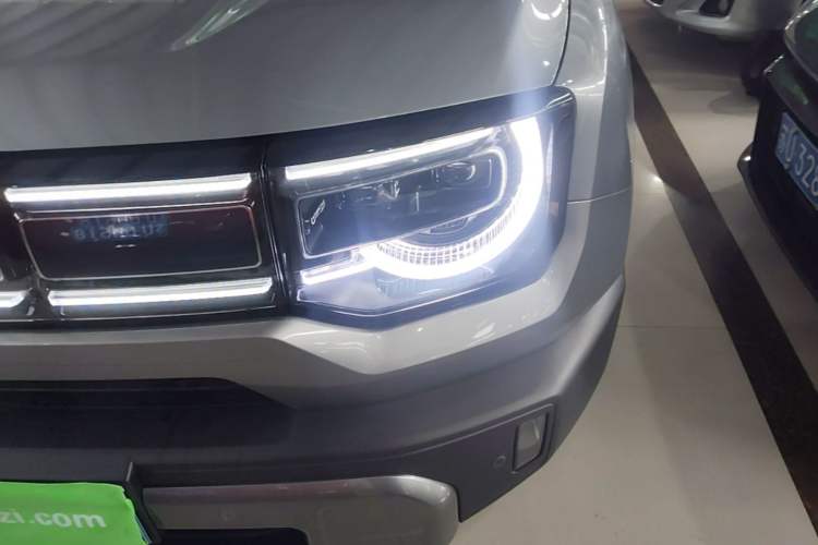 Used BAIC Off-Road BJ30 2026 Model Traveler 1.5T Hybrid Advanced Version Left Front Headlight