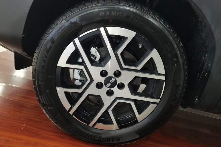 Used BAIC Off-Road BJ30 2026 Model Traveler 1.5T Hybrid Advanced Version Left Front Wheel Hub
