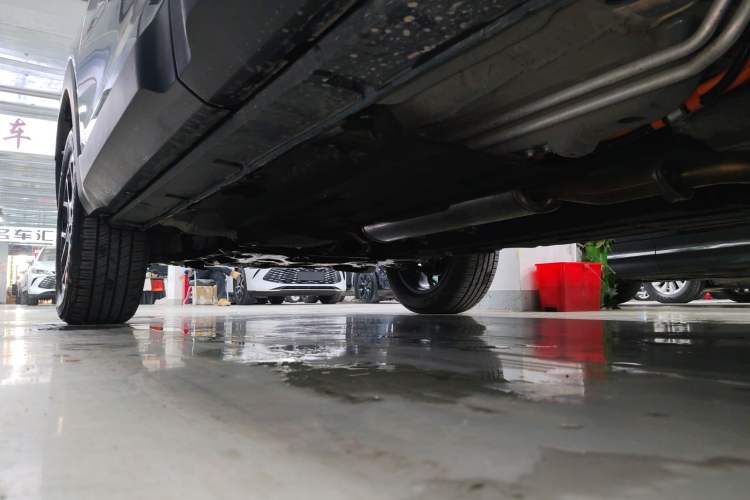 Used BAIC Off-Road BJ30 2026 Model Traveler 1.5T Hybrid Standard Version Left Side Sill