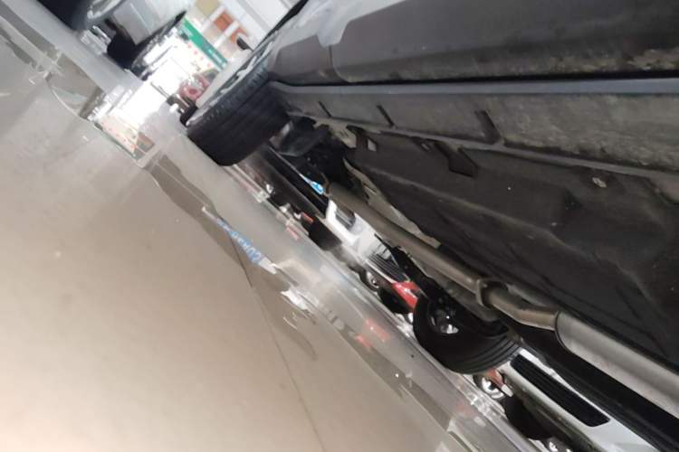 Used BAIC Off-Road BJ30 2026 Model Traveler 1.5T Hybrid Advanced Version Right Side Sill