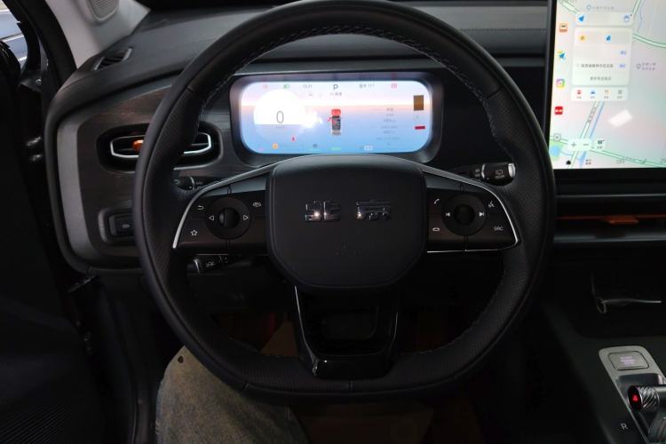 Used BAIC Off-Road BJ30 2026 Model Traveler 1.5T Hybrid Standard Version Steering Wheel