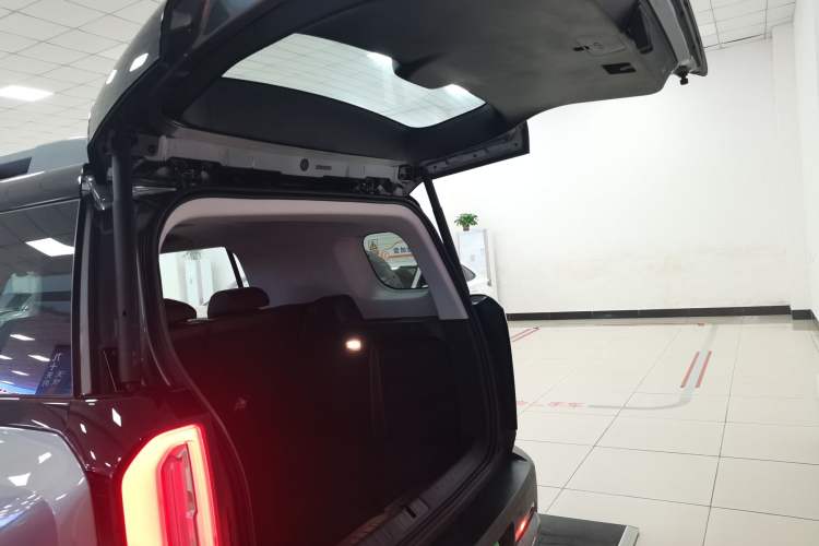 Used BAIC Off-Road BJ30 2026 Model Traveler 1.5T Hybrid Advanced Version Trunk
