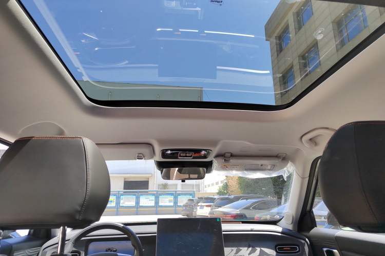 Used BAIC Off-Road BJ30 2026 Model Traveler 1.5T DCT Two-Wheel Drive Advanced Version Headliner