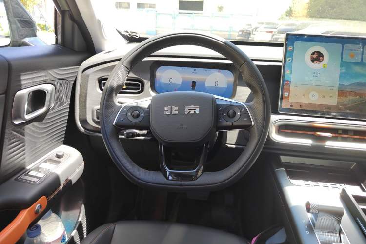 Used BAIC Off-Road BJ30 2026 Model Traveler 1.5T DCT Two-Wheel Drive Advanced Version Steering Wheel