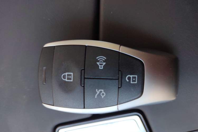 Used BAIC Off-Road BJ30 2026 Model Traveler 1.5T DCT Two-Wheel Drive Advanced Version Vehicle Key