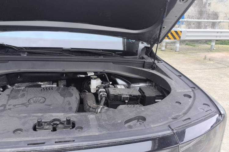 Used BAIC Off-Road BJ30 2026 Model Traveler 1.5T DCT Two-Wheel Drive Advanced Version Engine Bay Left
