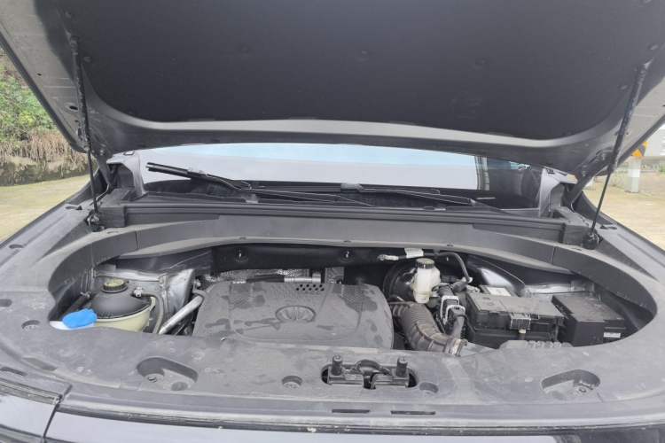 Used BAIC Off-Road BJ30 2026 Model Traveler 1.5T DCT Two-Wheel Drive Advanced Version Engine Bay