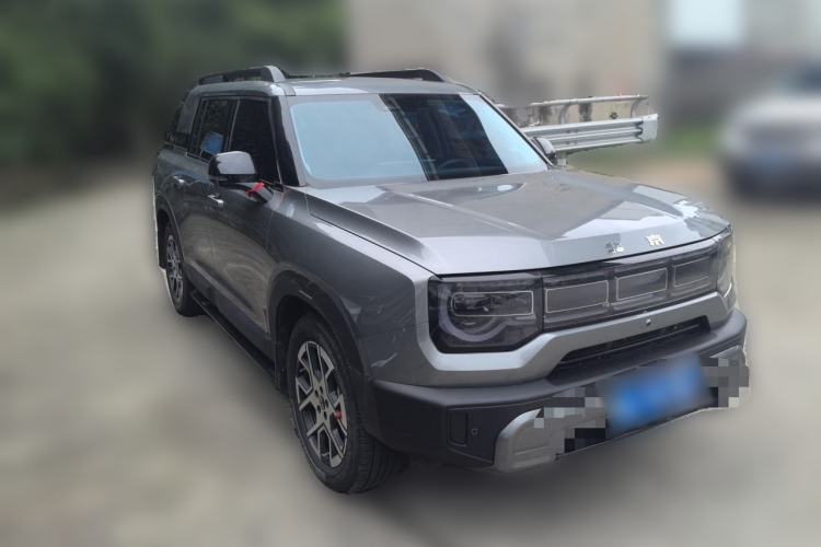 Used BAIC Off-Road BJ30 2026 Model Traveler 1.5T DCT Two-Wheel Drive Advanced Version Front Right 45 Deg