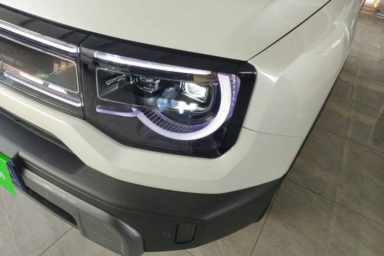 Used BAIC Off-Road BJ30 2026 Model Traveler 1.5T DCT Two-Wheel Drive Advanced Version Left Front Headlight