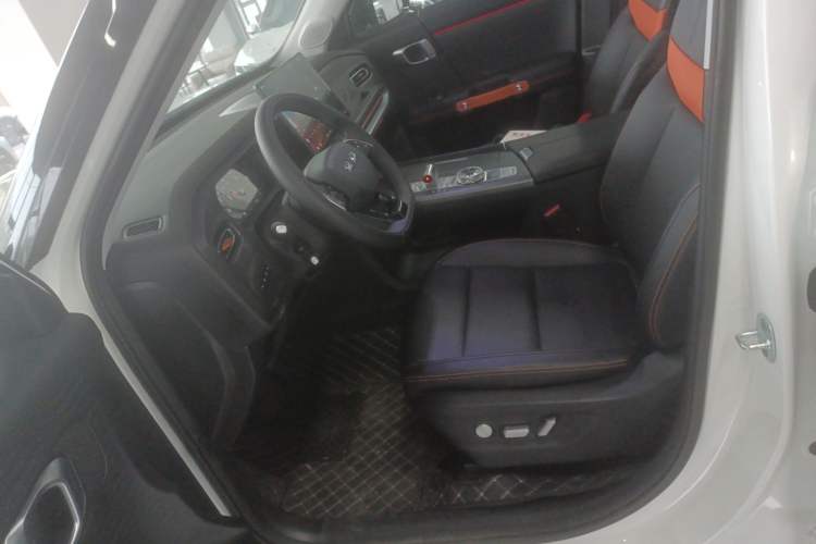 Used BAIC Off-Road BJ30 2026 Model Traveler 1.5T Hybrid Advanced Version Left Front Seat
