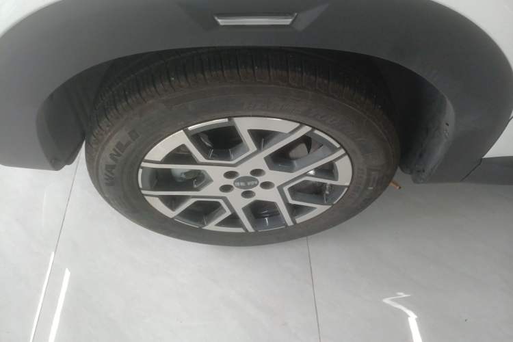 Used BAIC Off-Road BJ30 2026 Model Traveler 1.5T Hybrid Advanced Version Left Front Wheel Hub