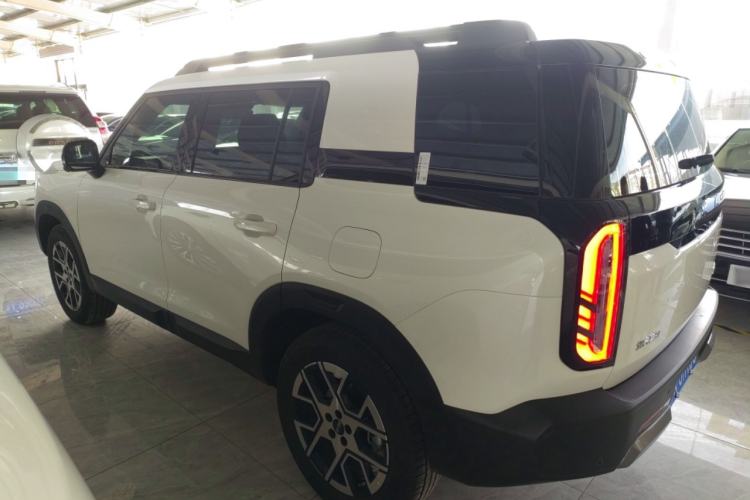 Used BAIC Off-Road BJ30 2026 Model Traveler 1.5T DCT Two-Wheel Drive Advanced Version Left Side