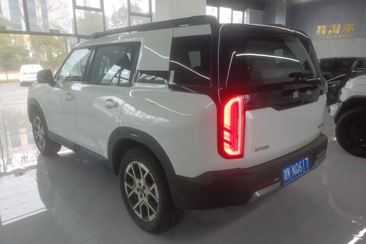 Used BAIC Off-Road BJ30 2026 Model Traveler 1.5T Hybrid Advanced Version Rear Left 45 Deg