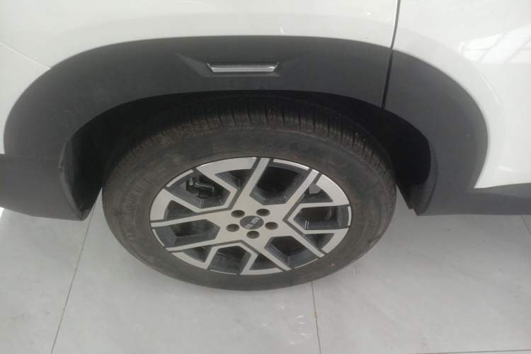 Used BAIC Off-Road BJ30 2026 Model Traveler 1.5T Hybrid Advanced Version Right Rear Wheel Hub