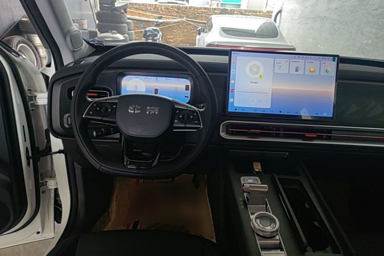 Used BAIC Off-Road BJ30 2026 Model Traveler 1.5T DCT Two-Wheel Drive Advanced Version Steering Wheel