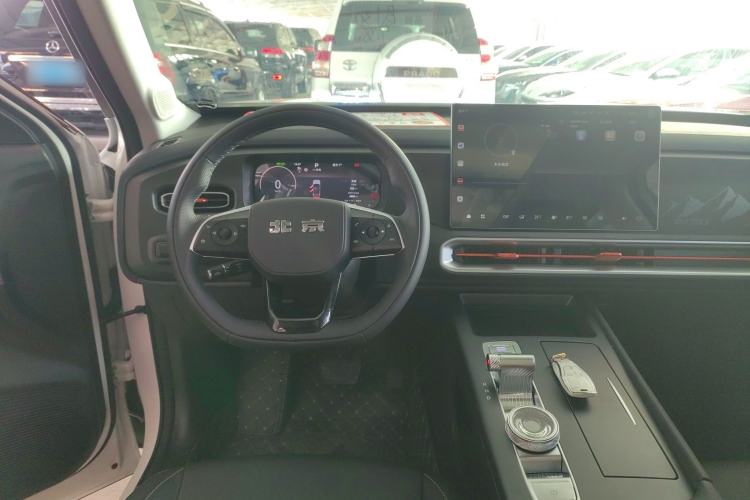 Used BAIC Off-Road BJ30 2026 Model Traveler 1.5T DCT Two-Wheel Drive Advanced Version Steering Wheel