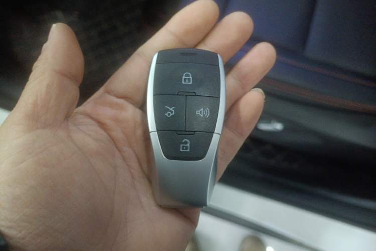 Used BAIC Off-Road BJ30 2026 Model Traveler 1.5T Hybrid Advanced Version Vehicle Key