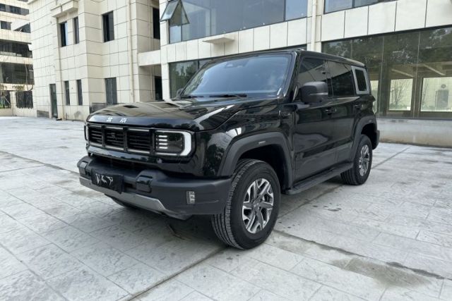 Used BAIC Off-Road BJ40 2024 2.0T All-New Urban Hunter Edition Chivalrous Style
