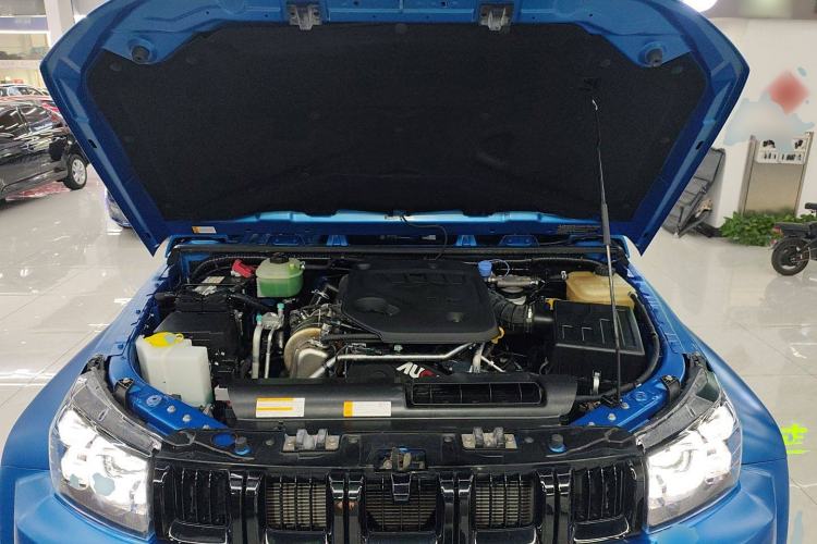 Used BAIC Off-Road BJ40 2021 2.0D Automatic Four-Wheel Drive Blade Hero Edition Adventurer Type Engine Bay