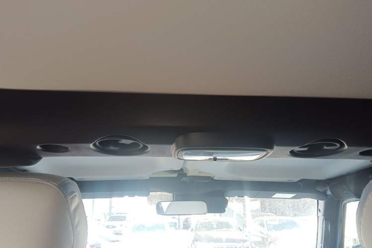 Used BAIC Off-Road BJ40 2023 2.0D Automatic Four-Wheel Drive Blade Hero Edition Adventurer Type Headliner