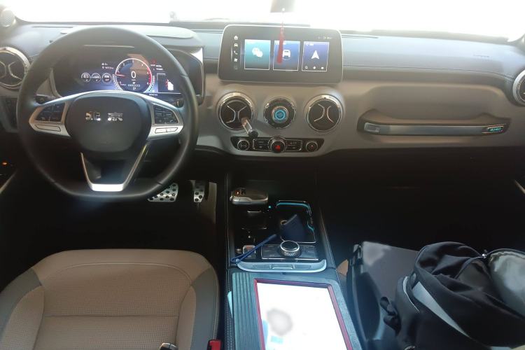 Used BAIC Off-Road BJ40 2023 2.0D Automatic Four-Wheel Drive Blade Hero Edition Adventurer Type Interior 2