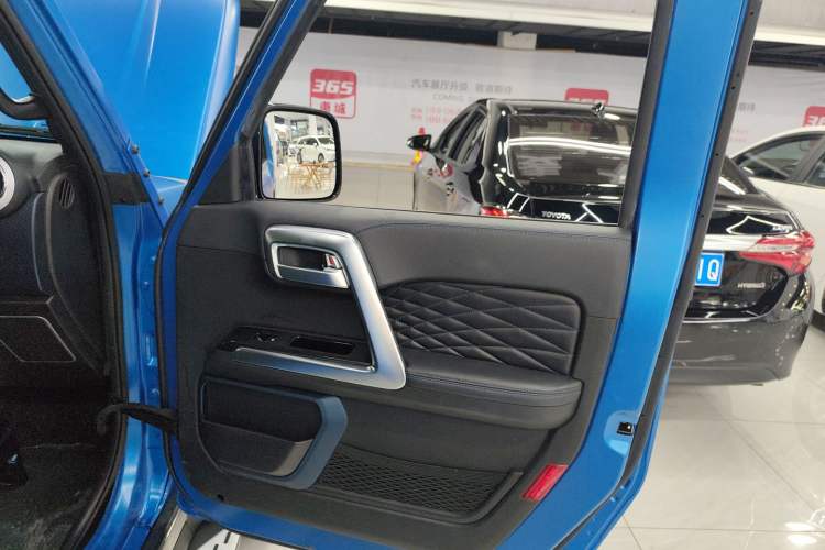 Used BAIC Off-Road BJ40 2021 2.0D Automatic Four-Wheel Drive Blade Hero Edition Adventurer Type Right Front Door Interior