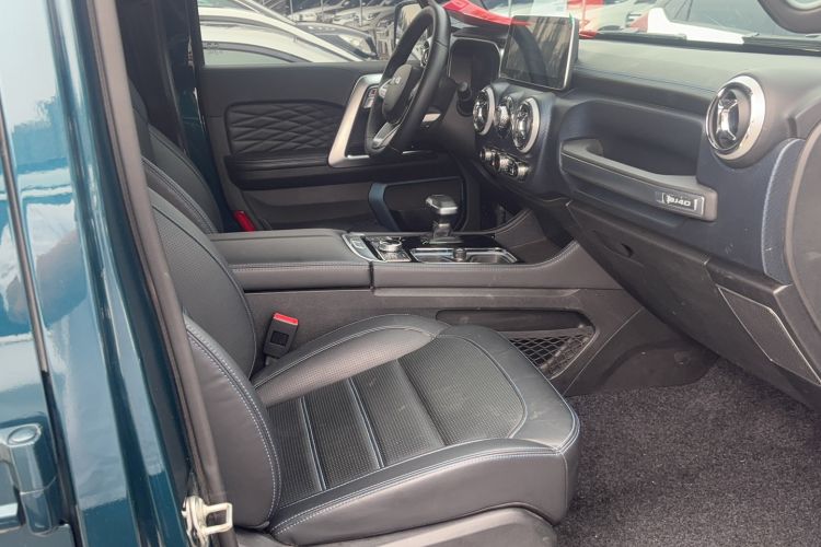 Used BAIC Off-Road BJ40 2020 2.0T Automatic Four-Wheel Drive Urban Hunter Edition Chivalrous Type Right Front Seat