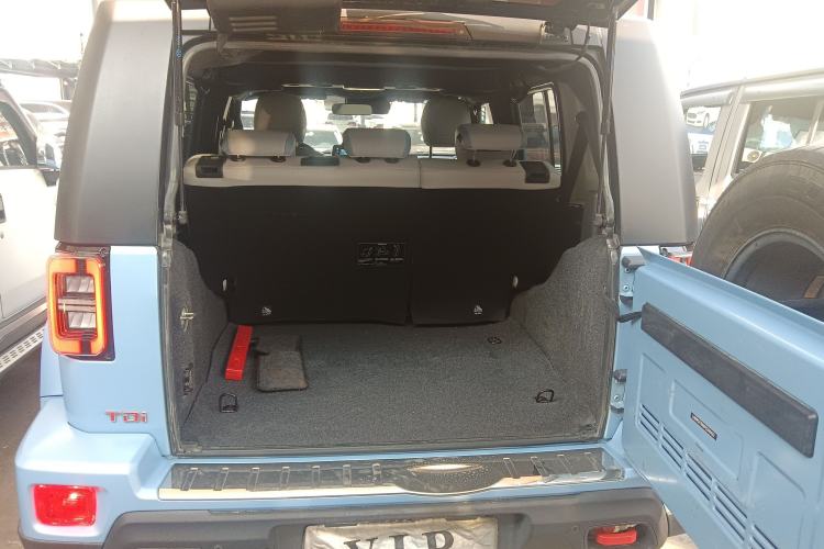 Used BAIC Off-Road BJ40 2023 2.0D Automatic Four-Wheel Drive Blade Hero Edition Adventurer Type Trunk