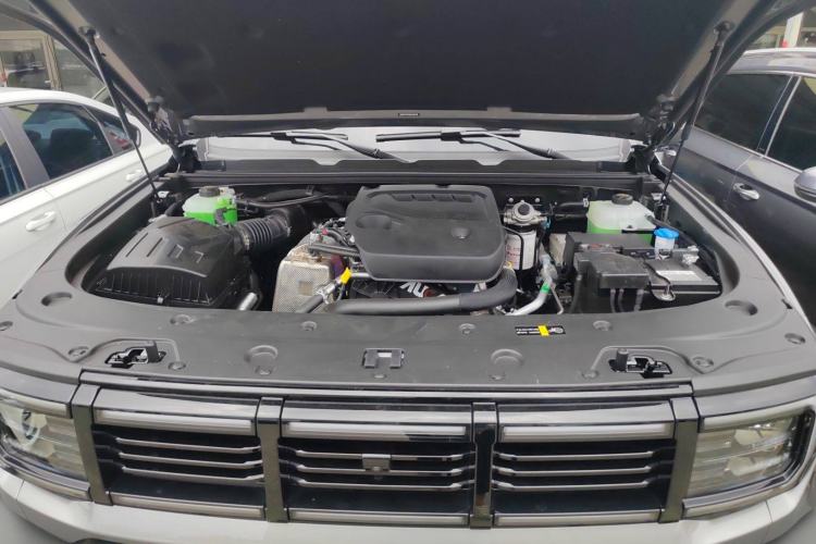 Used BAIC Off-Road BJ40 2024 2.0D All-New Blade Hero Crosser Engine Bay