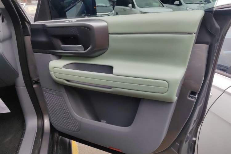 Used BAIC Off-Road BJ40 2024 2.0D All-New Blade Hero Crosser Interior 5