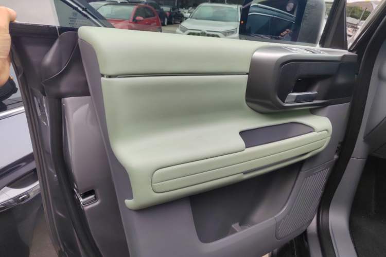 Used BAIC Off-Road BJ40 2024 2.0D All-New Blade Hero Crosser Interior 7