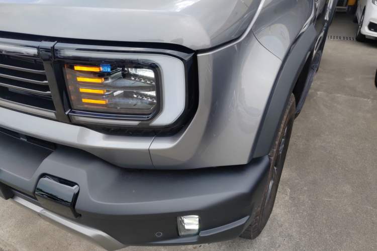 Used BAIC Off-Road BJ40 2024 2.0D All-New Blade Hero Crosser Left Front Headlight