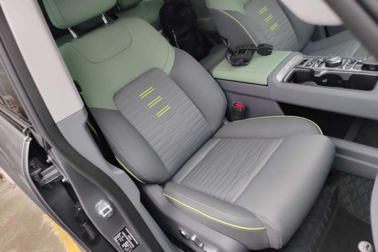 Used BAIC Off-Road BJ40 2024 2.0D All-New Blade Hero Crosser Right Front Seat